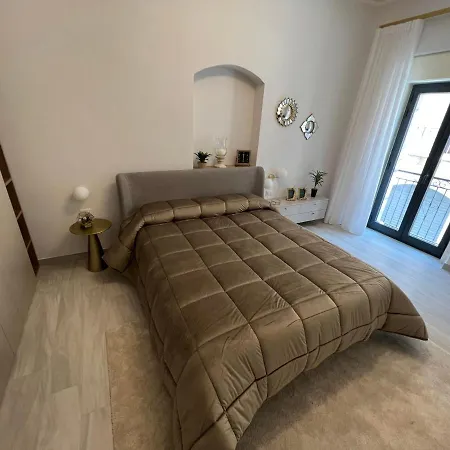 Zola Luxury House *